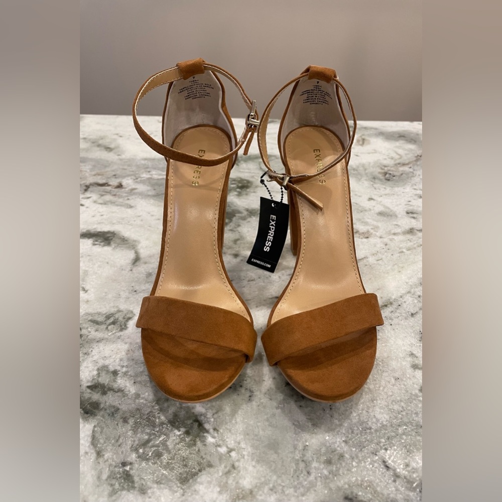 NWT EXPRESS ANKLE STRAP BROWN SUEDE OPEN TOED HEELED SANDALS